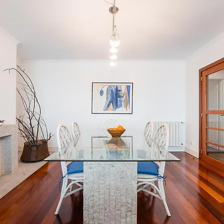 Farol View Apartament *